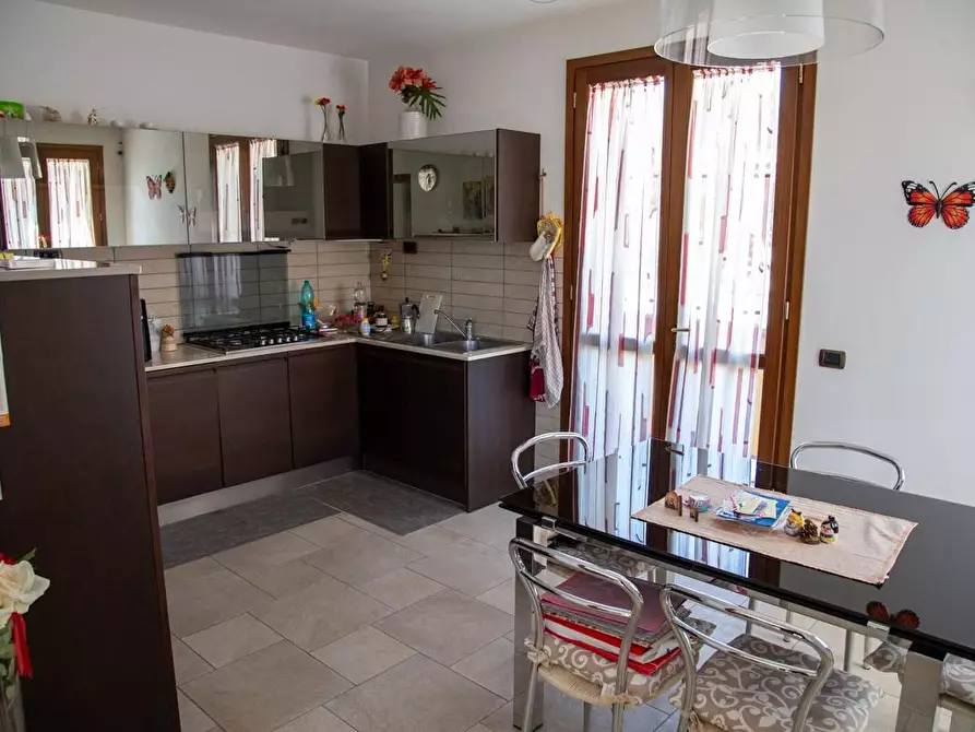 Immagine 20 di Villa in vendita  a San Giuliano Terme