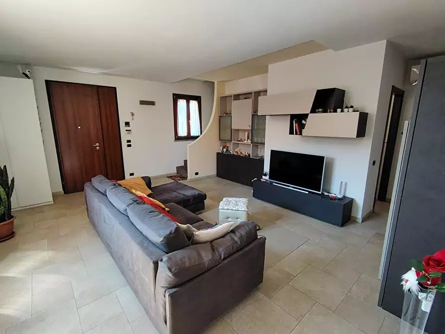 Immagine 19 di Villa in vendita  a San Giuliano Terme