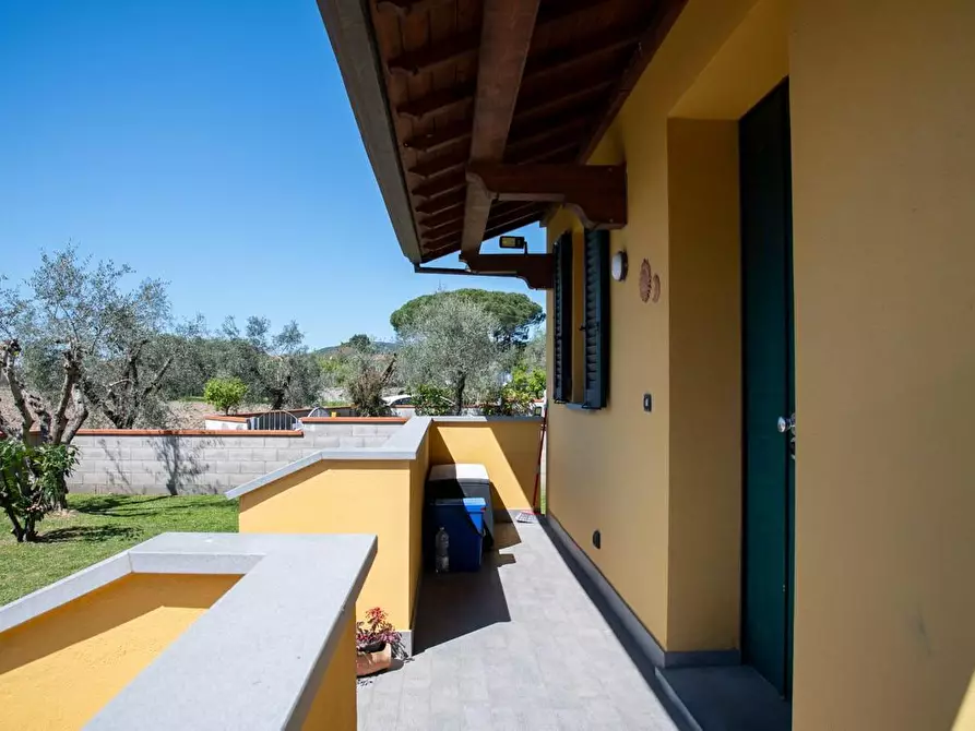 Immagine 15 di Villa in vendita  a San Giuliano Terme