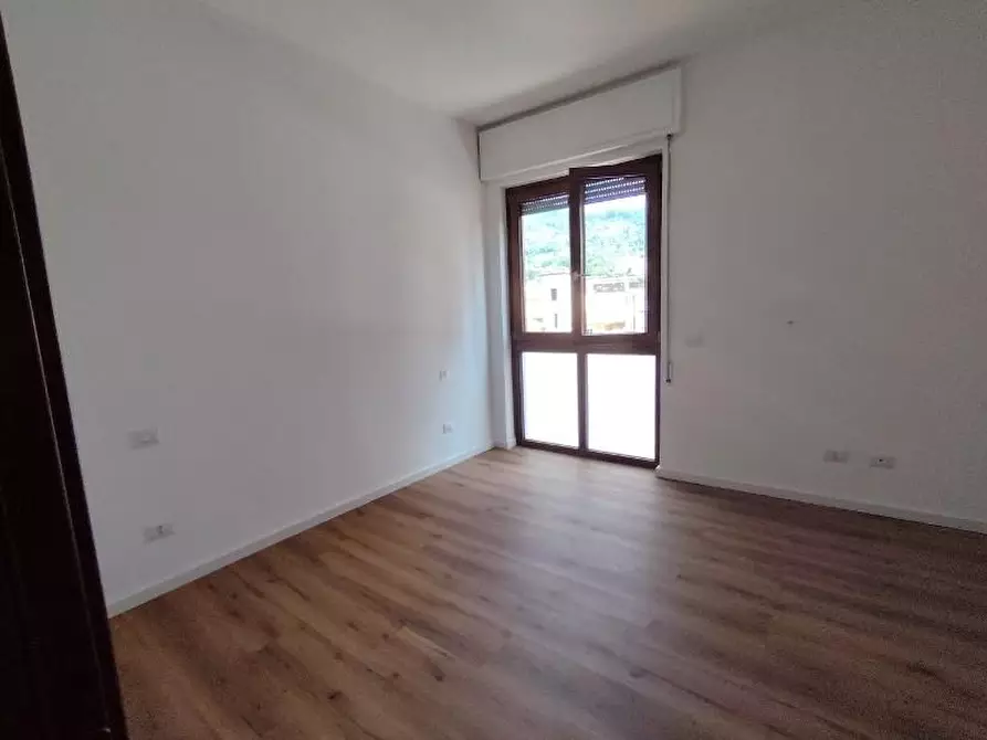 Immagine 32 di Appartamento in vendita  a Massa