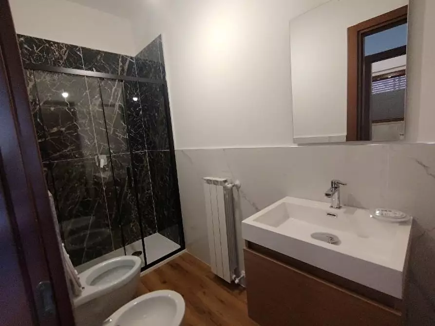 Immagine 18 di Appartamento in vendita  a Massa