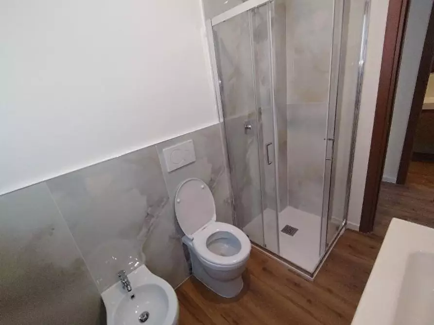 Immagine 26 di Appartamento in vendita  a Massa