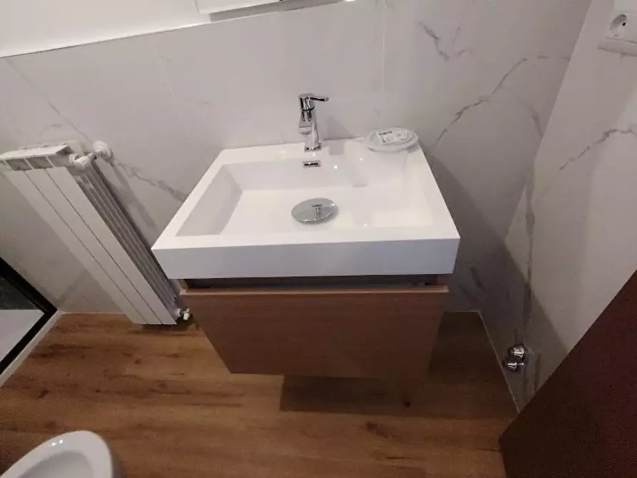 Immagine 22 di Appartamento in vendita  a Massa