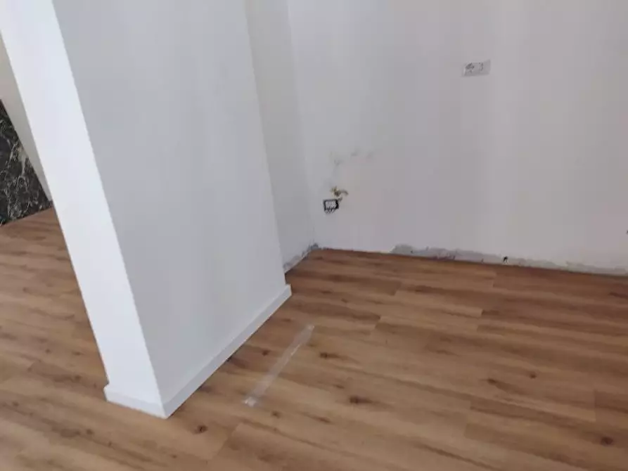 Immagine 13 di Appartamento in vendita  a Massa