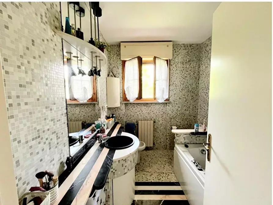 Immagine 4 di Appartamento in vendita  a San Giuliano Terme