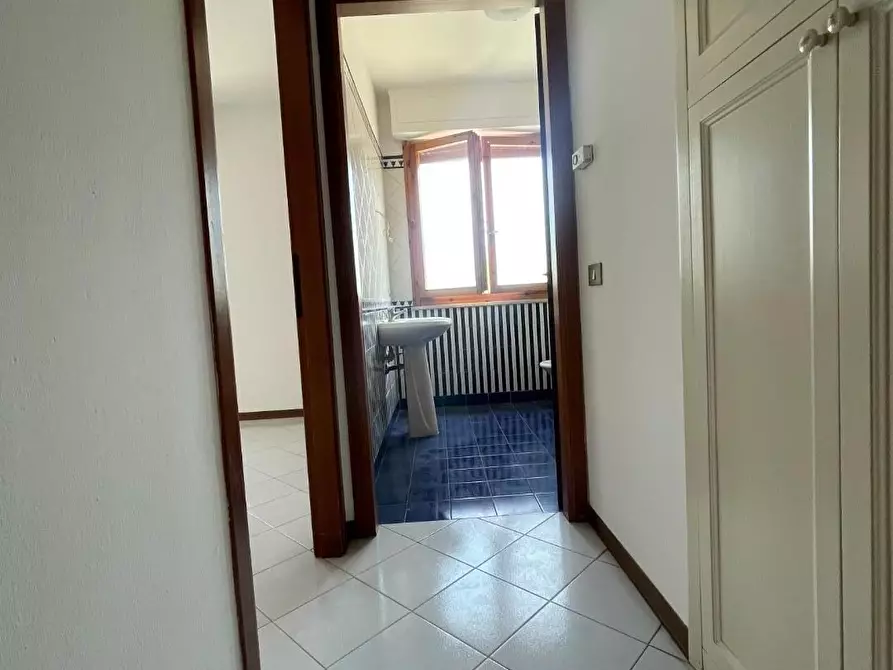 Immagine 4 di Appartamento in vendita  a Poggibonsi