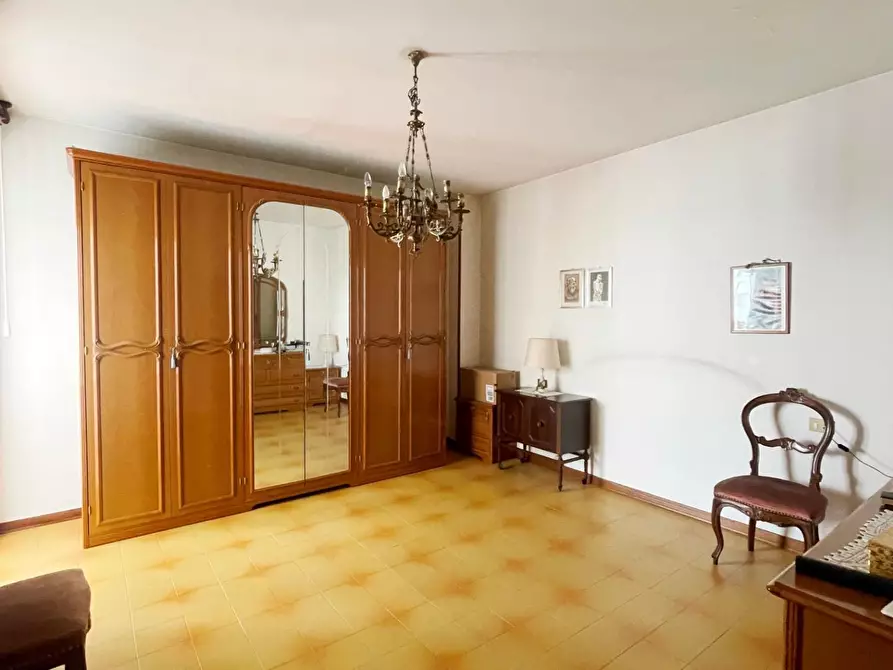 Immagine 8 di Appartamento in affitto  a Cascina