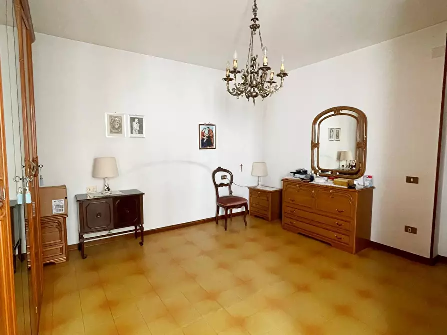 Immagine 9 di Appartamento in affitto  a Cascina