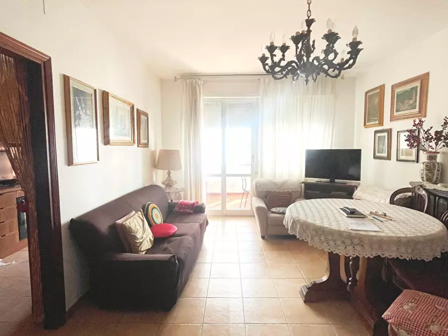 Immagine 19 di Appartamento in affitto  a Cascina