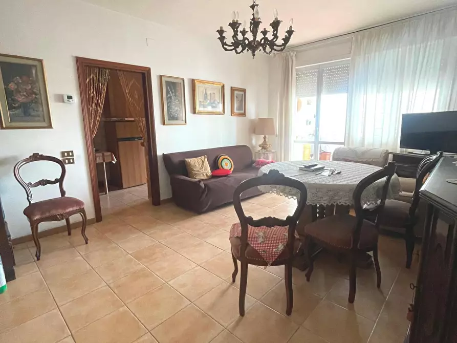 Immagine 23 di Appartamento in affitto  a Cascina