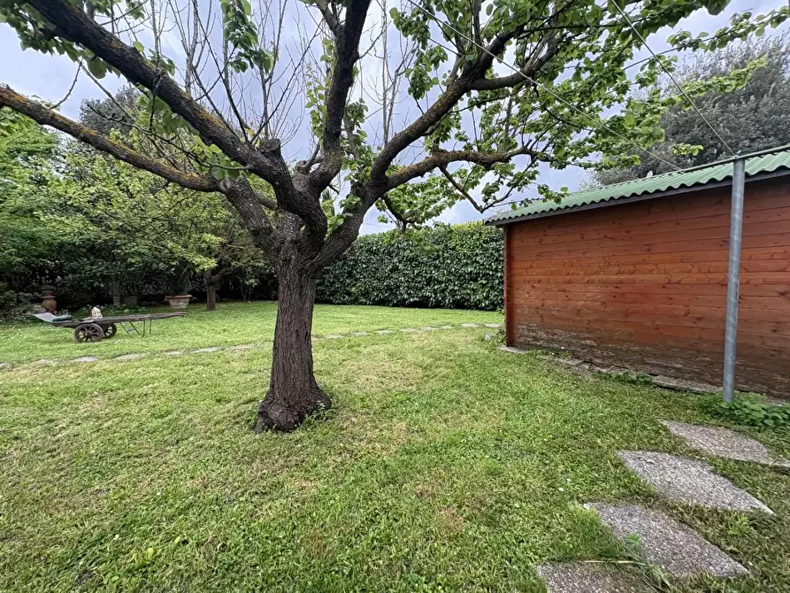 Immagine 16 di Villa in vendita  a Empoli