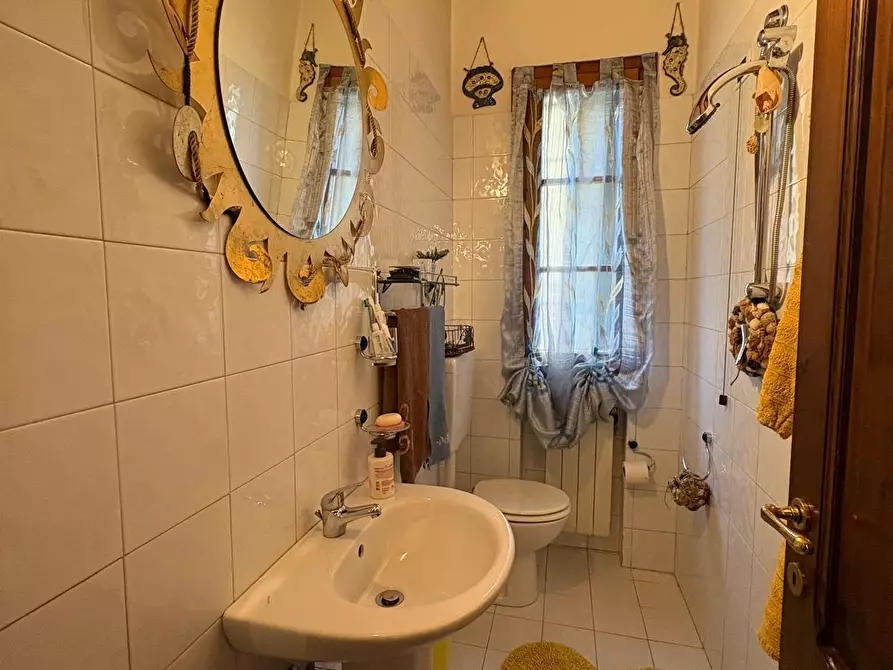 Immagine 20 di Villa in vendita  a Empoli