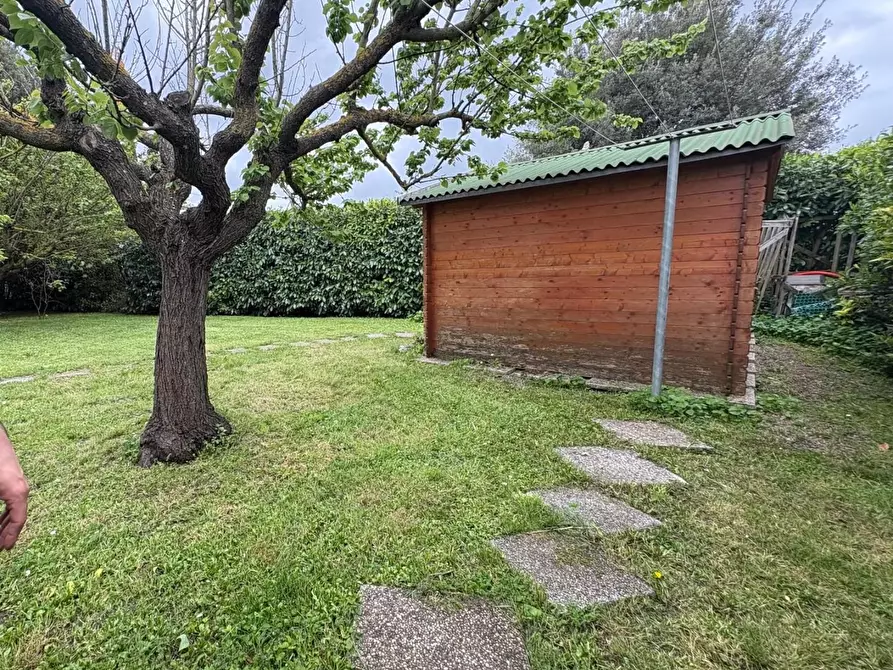 Immagine 19 di Villa in vendita  a Empoli