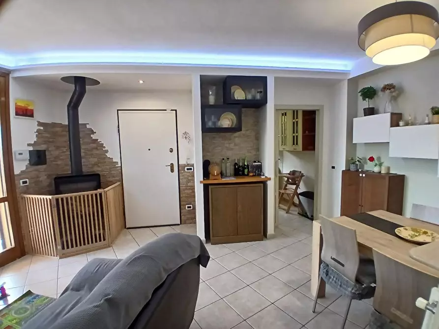 Immagine 10 di Appartamento in vendita  a Rosignano Marittimo