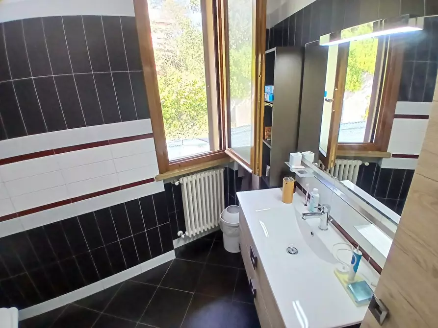 Immagine 25 di Appartamento in vendita  a Rosignano Marittimo