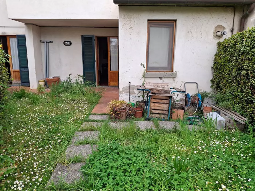 Immagine 22 di Terratetto in vendita  a Capraia E Limite