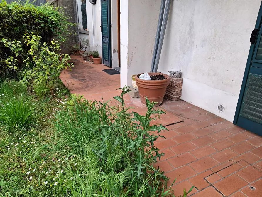 Immagine 21 di Terratetto in vendita  a Capraia E Limite