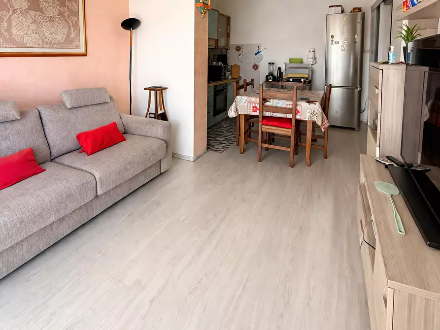 Immagine 17 di Appartamento in vendita  a Carrara