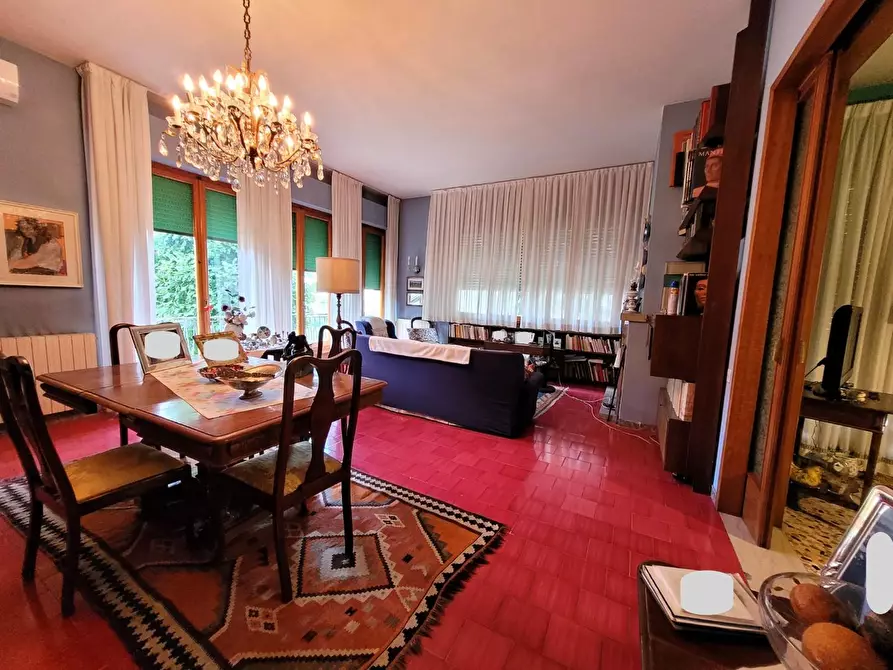 Immagine 2 di Villa in vendita  a Empoli