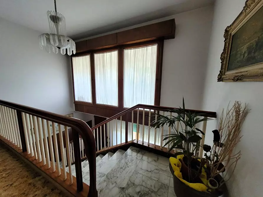 Immagine 8 di Villa in vendita  a Empoli