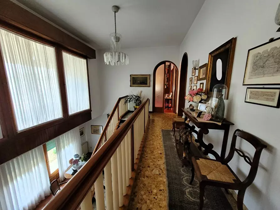 Immagine 9 di Villa in vendita  a Empoli