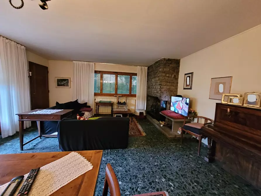 Immagine 11 di Villa in vendita  a Empoli