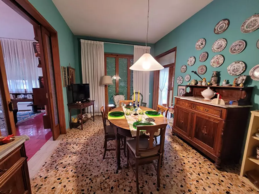 Immagine 12 di Villa in vendita  a Empoli