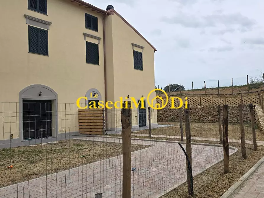 Immagine 1 di Appartamento in vendita  a Livorno