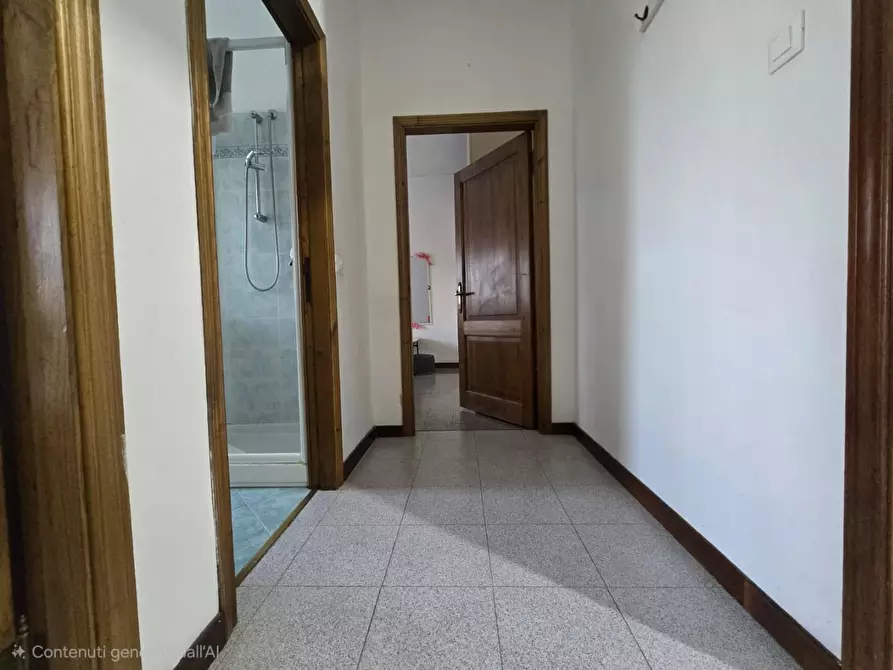 Immagine 22 di Appartamento in vendita  a Siena