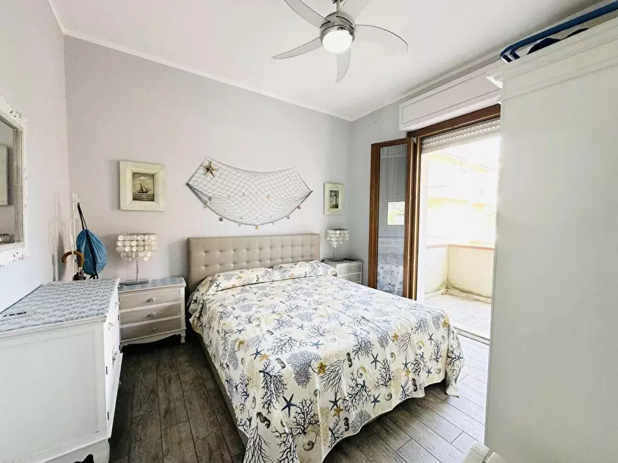 Immagine 19 di Appartamento in vendita  a Sarzana