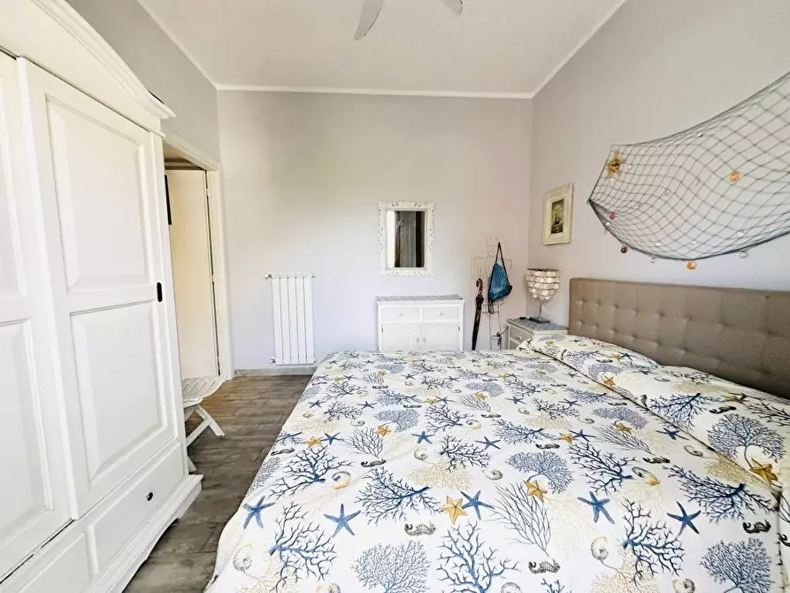 Immagine 22 di Appartamento in vendita  a Sarzana