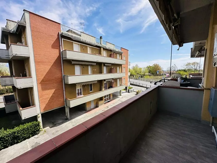 Immagine 23 di Appartamento in vendita  a Sarzana