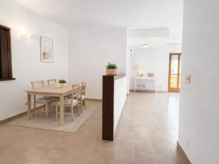 Immagine 6 di Appartamento in vendita  a Latina