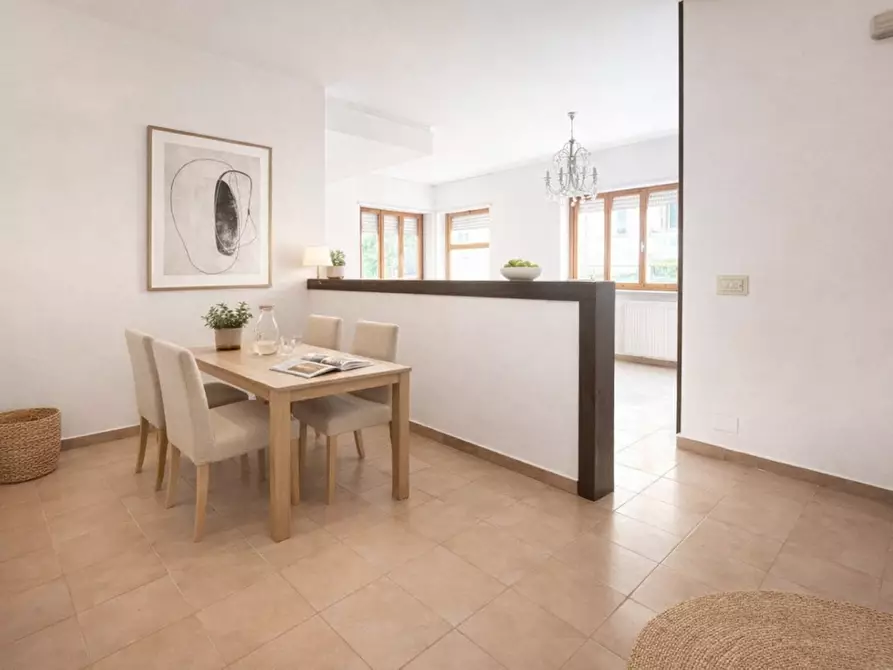 Immagine 4 di Appartamento in vendita  a Latina