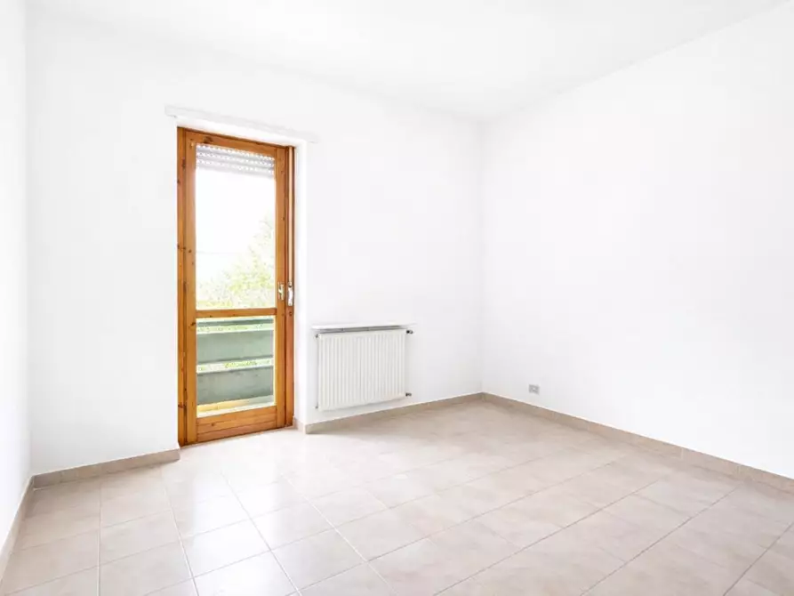 Immagine 13 di Appartamento in vendita  a Latina