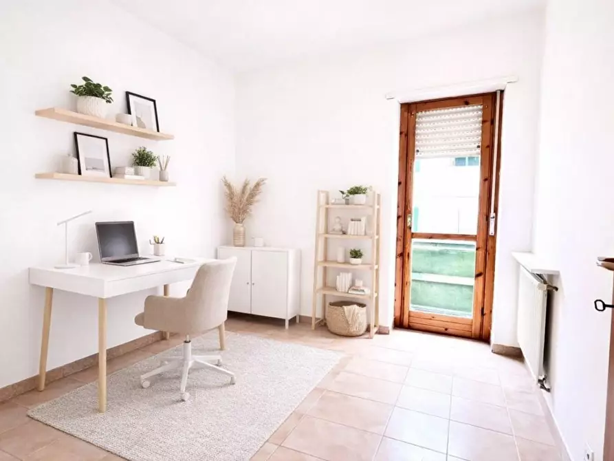 Immagine 14 di Appartamento in vendita  a Latina