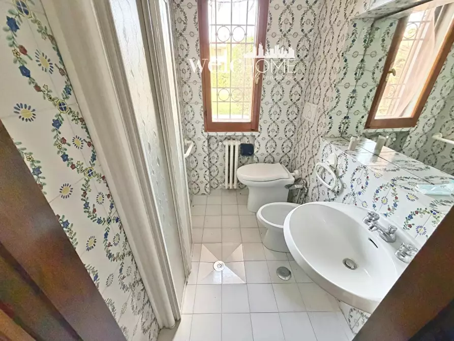 Immagine 30 di Villetta a schiera in vendita  a Campi Bisenzio