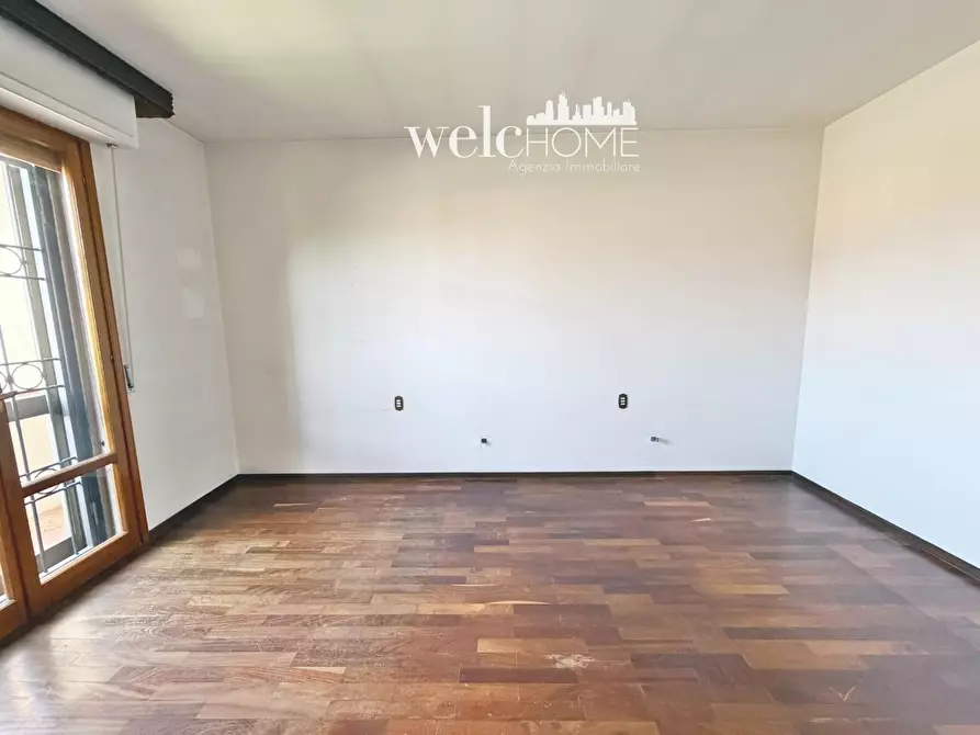 Immagine 13 di Villetta a schiera in vendita  a Campi Bisenzio