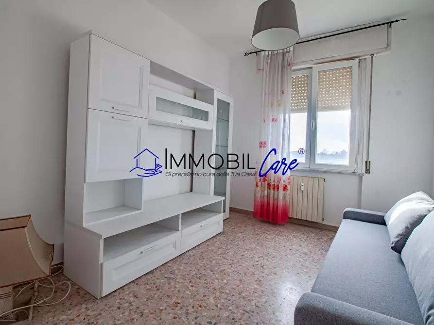 Immagine 2 di Appartamento in vendita  a Livorno