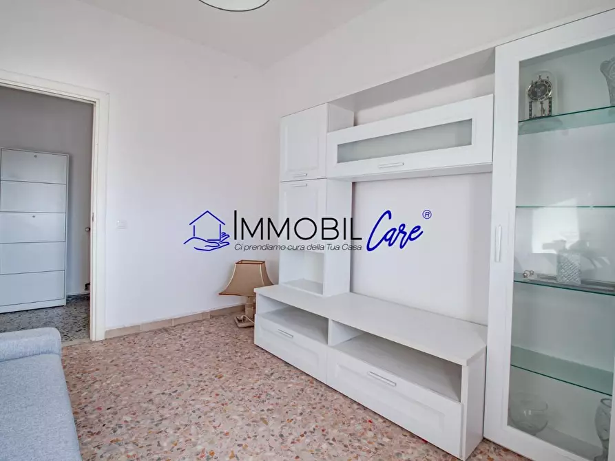Immagine 3 di Appartamento in vendita  a Livorno