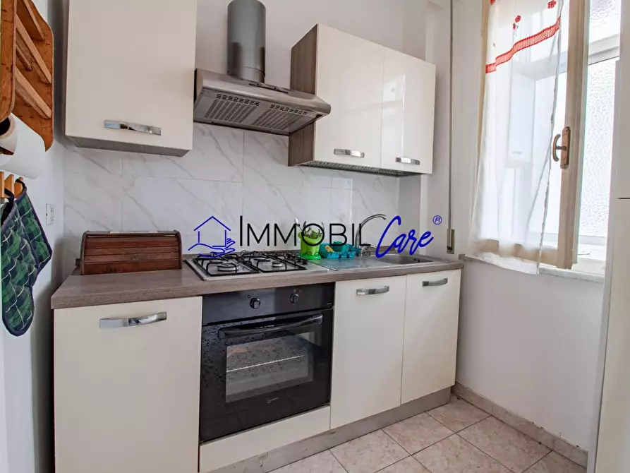Immagine 10 di Appartamento in vendita  a Livorno