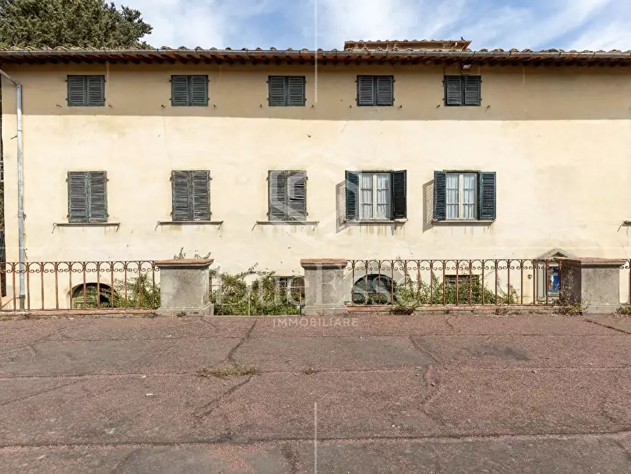 Immagine 23 di Villa in vendita  a Vicopisano