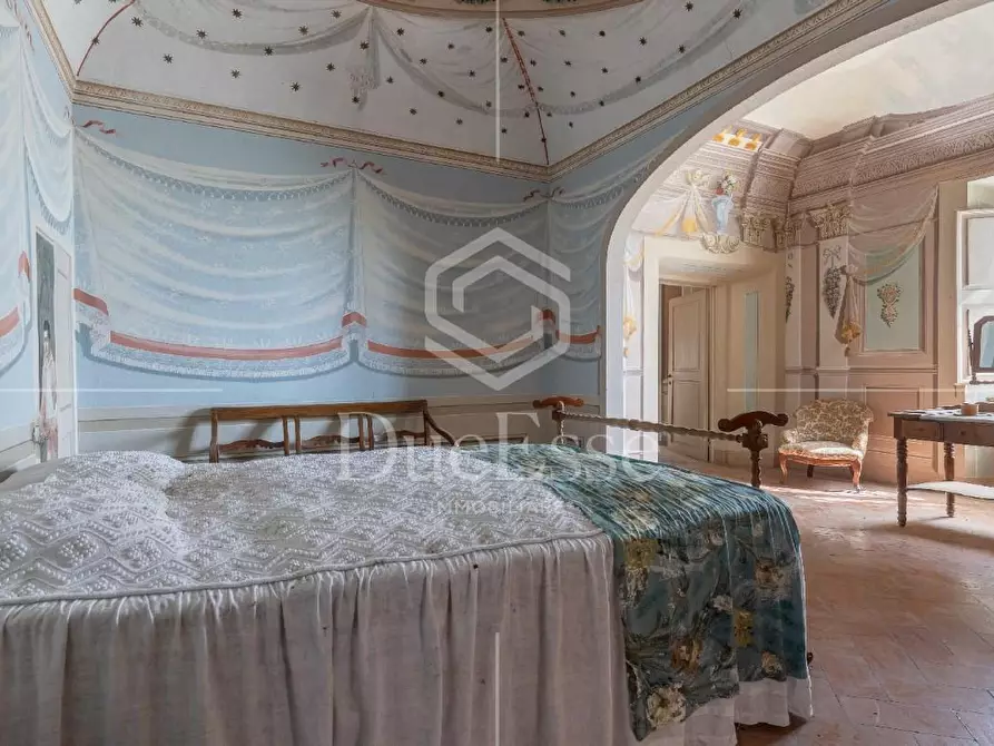 Immagine 19 di Villa in vendita  a Vicopisano
