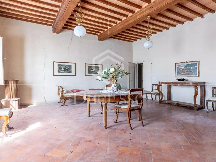 Immagine 9 di Villa in vendita  a Vicopisano