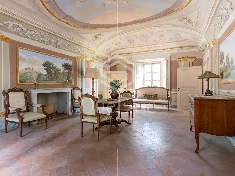 Immagine 12 di Villa in vendita  a Vicopisano