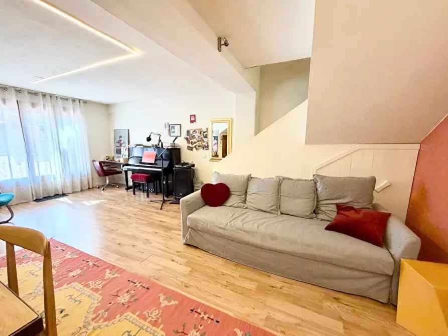 Immagine 39 di Villetta a schiera in vendita  a Empoli