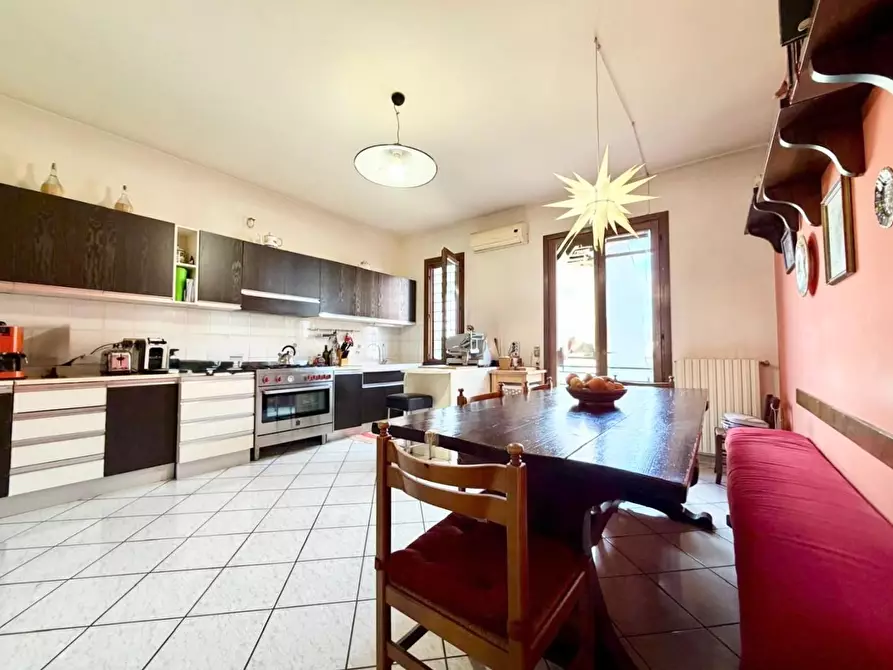 Immagine 44 di Villetta a schiera in vendita  a Empoli