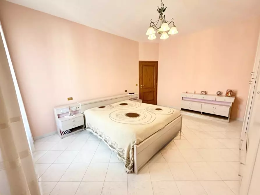 Immagine 41 di Villetta a schiera in vendita  a Empoli