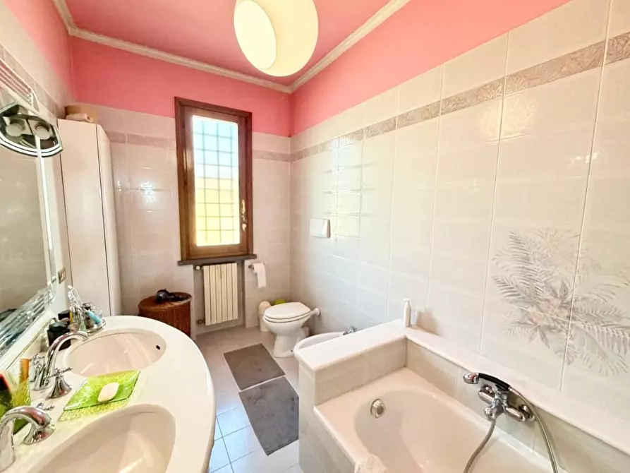 Immagine 51 di Villetta a schiera in vendita  a Empoli