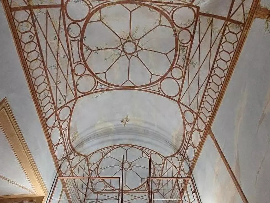 Immagine 16 di Appartamento in vendita  a Pistoia